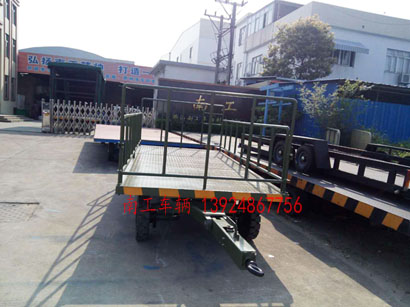 军绿色5吨护栏式彩神(中国)一站式服务官网3I.jpg