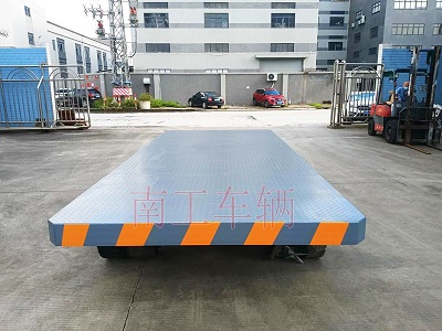 25吨重型牵引彩神(中国)一站式服务官网3I.jpg