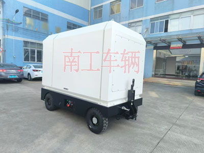2吨电动彩神(中国)一站式服务官网 飞翼箱式工具拖车2I.jpg