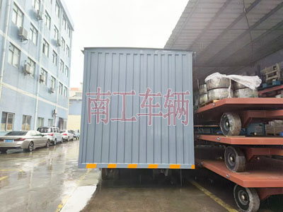 10吨箱式彩神(中国)一站式服务官网两侧带卷帘门4I.jpg