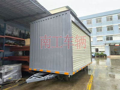 10吨箱式彩神(中国)一站式服务官网两侧带卷帘门I.jpg
